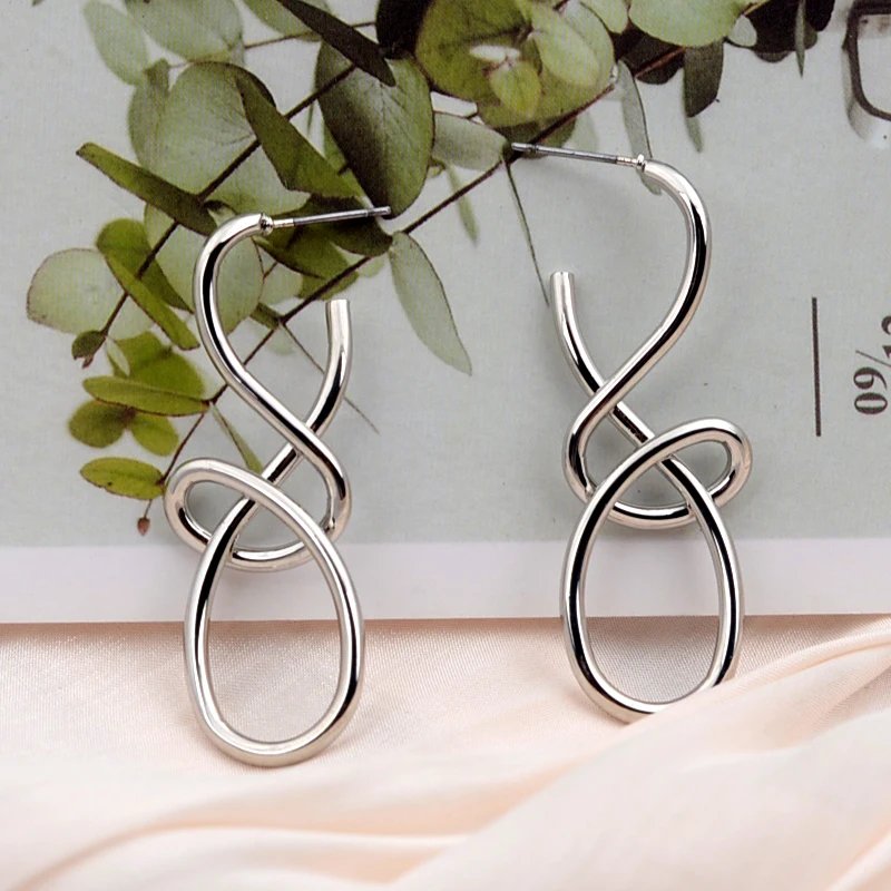 Vintage Metal Knitted Dangle Earrings for Women Personalized Fashion Distorted Irregular Geometry Drop Earrings Punk Jewelry